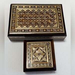 2 trinket boxes Russian straw inlaid marquetry handcrafted micro-mosaic inlay